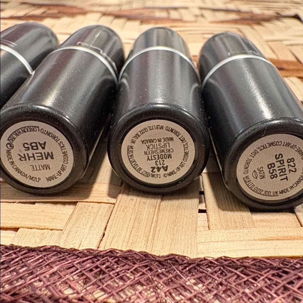 💄 DISCONTINUED MAC OG LIPSTICKS 💄 - Picture 8 of 15